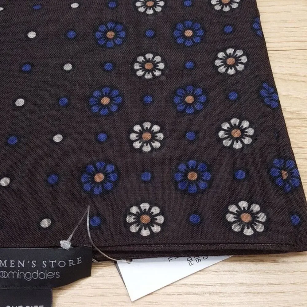 BLOOMINGDALES Mens Store Scarf Brown 100% Wool Floral Medallion Lightweight $198